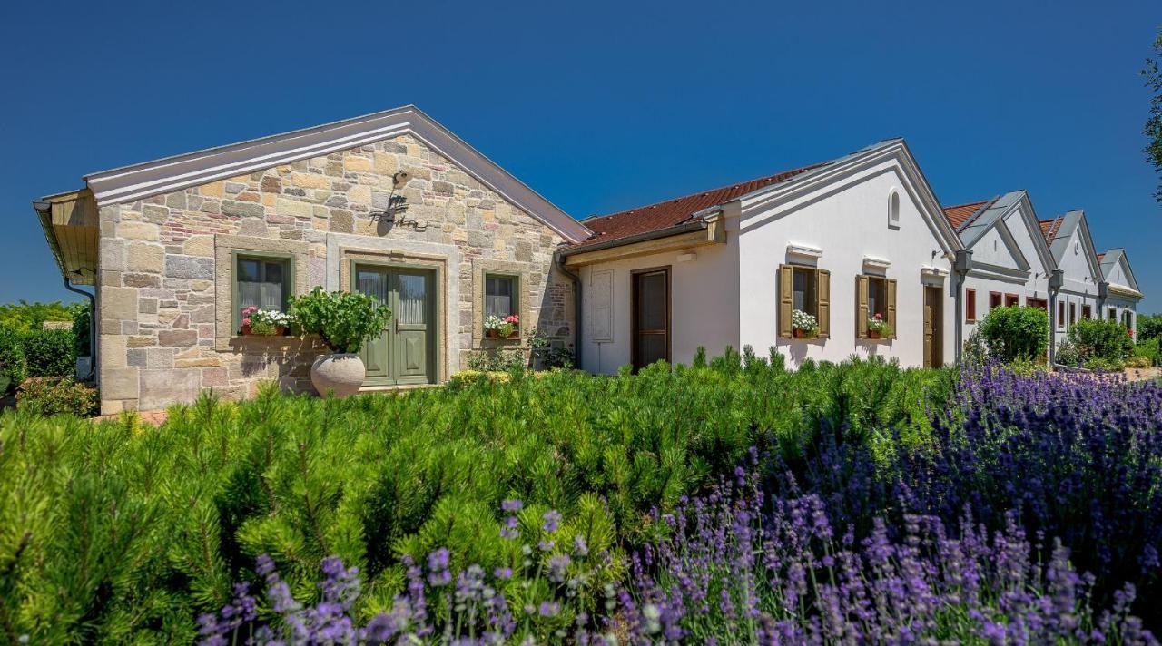 Lajoskomárom Paskom Cottage מראה חיצוני תמונה