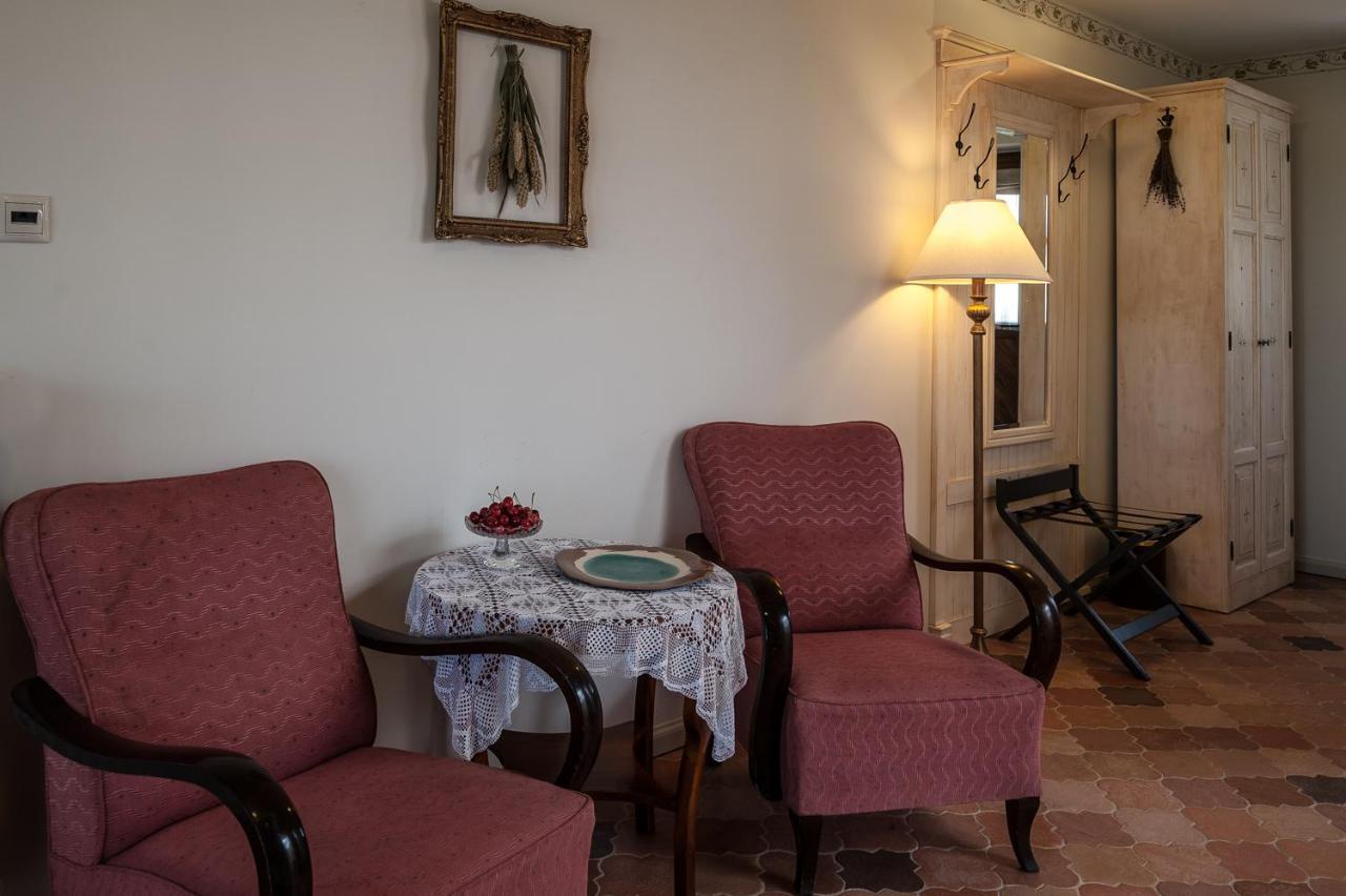 Lajoskomárom Paskom Cottage מראה חיצוני תמונה